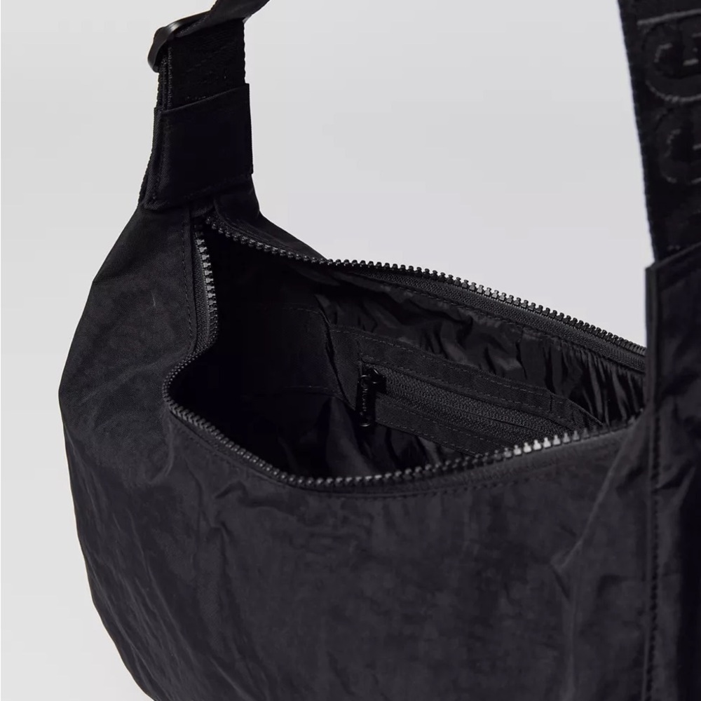 BAGGU Medium Nylon Crescent Bag - Picture 9 of 11